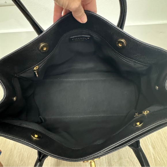 Chanel Executive Cerf Tote Black Caviar Leather Gold Hardware - Picture 9 of 16